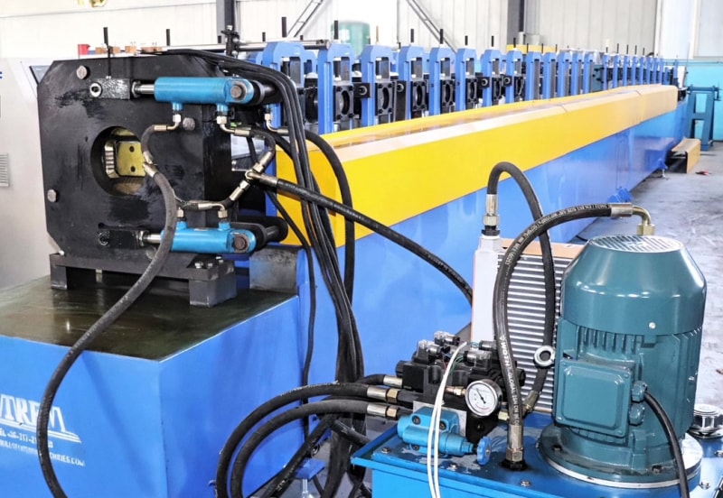 中拓落水管机批量出口全球！俄乌巴客户认可，彰显中国冷弯设备实力